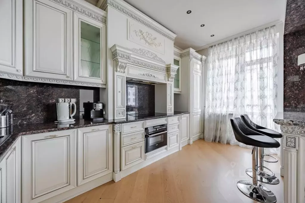 3-к кв. Санкт-Петербург Парадная ул., 3к2 (110.2 м) - Фото 0
