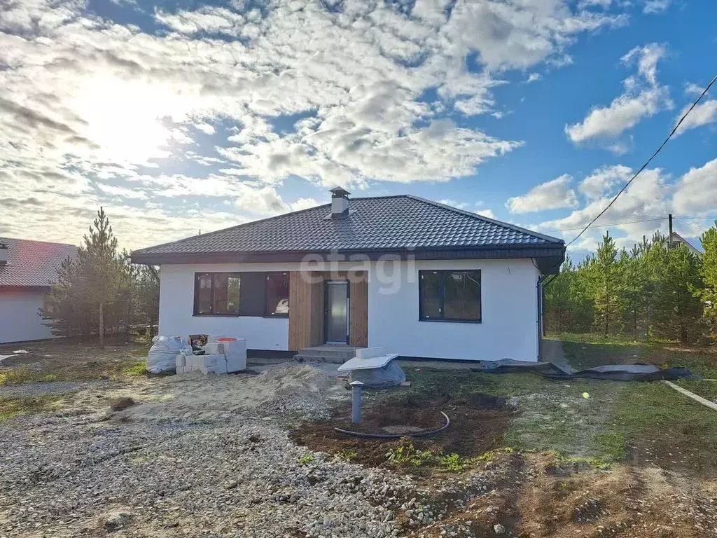 Дом в Свердловская область, Белоярский городской округ, пос. Рассоха, ... - Фото 1