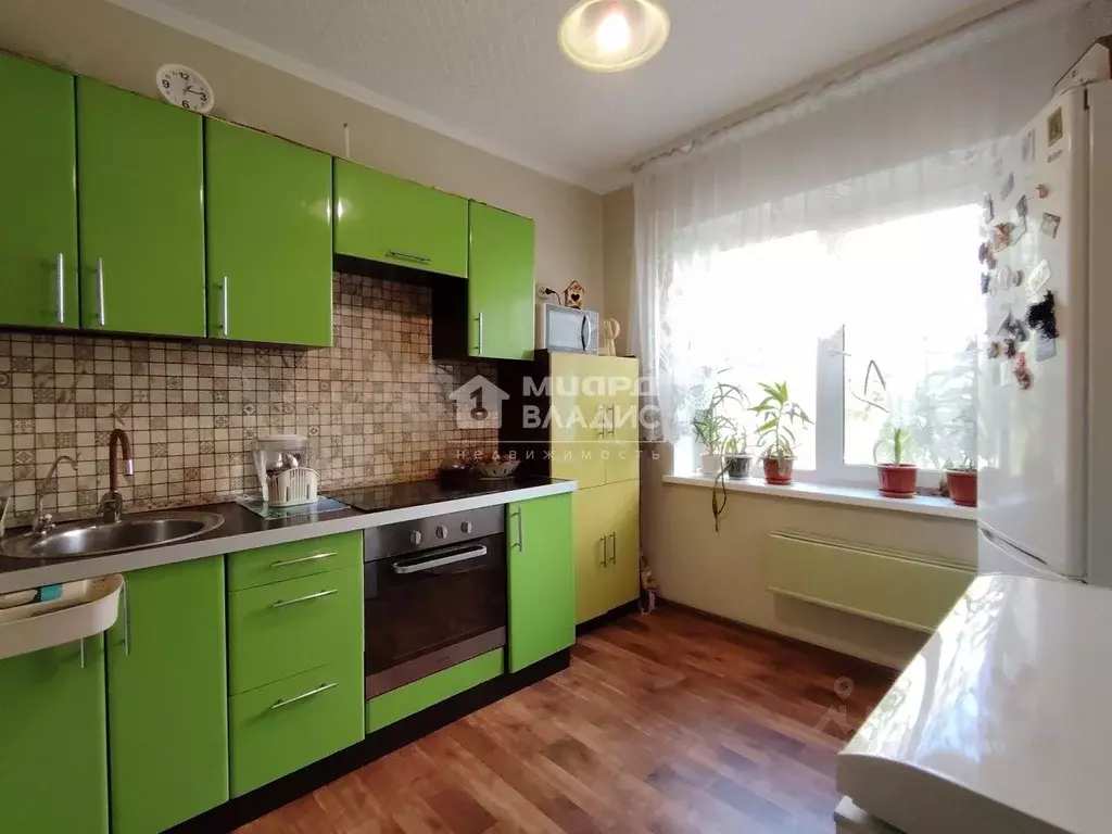 3-к кв. Омская область, Омск ул. Конева, 38 (62.7 м) - Фото 0