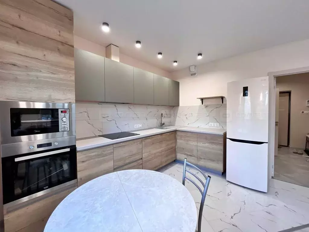 2-к кв. Татарстан, Казань ул. Родины, 26Г (44.0 м) - Фото 1