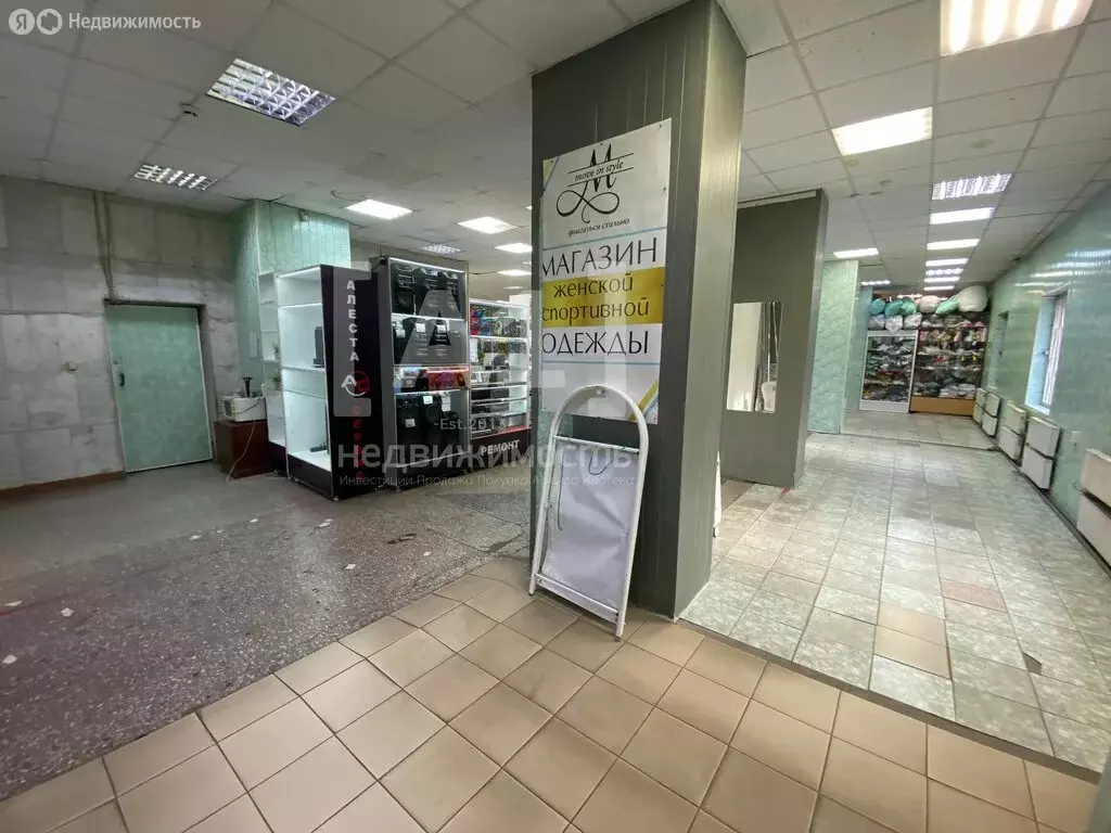 Торговая площадь (321 м) - Фото 1