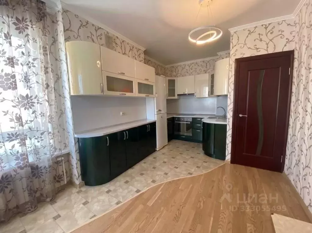 3-к кв. Башкортостан, Уфа ул. Заки Валиди, 58 (72.2 м) - Фото 1