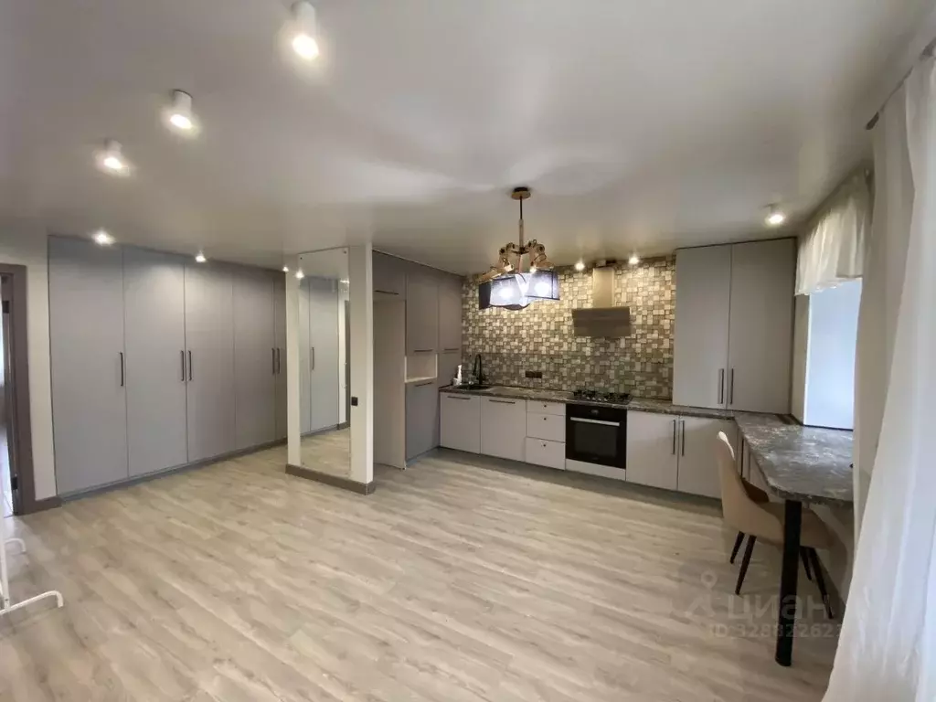 3-к кв. Пермский край, Пермь ул. Луначарского, 51 (76.2 м) - Фото 1