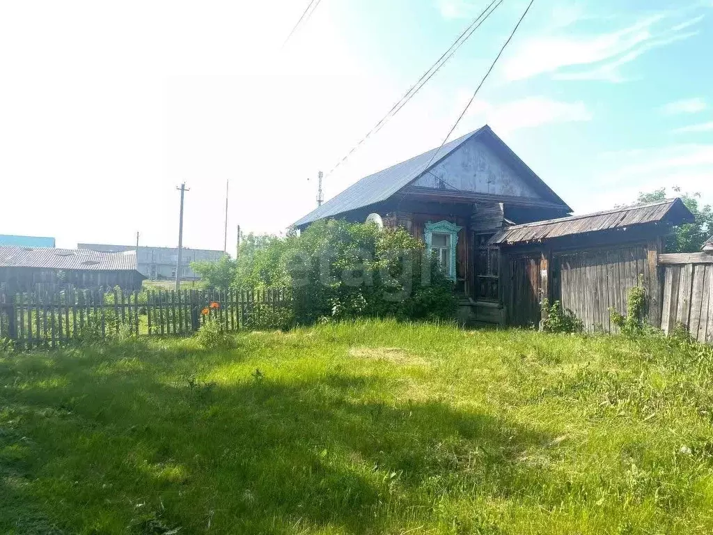 Дом в Ульяновская область, Сенгилеевский район, Елаурское с/пос, с. ... - Фото 1