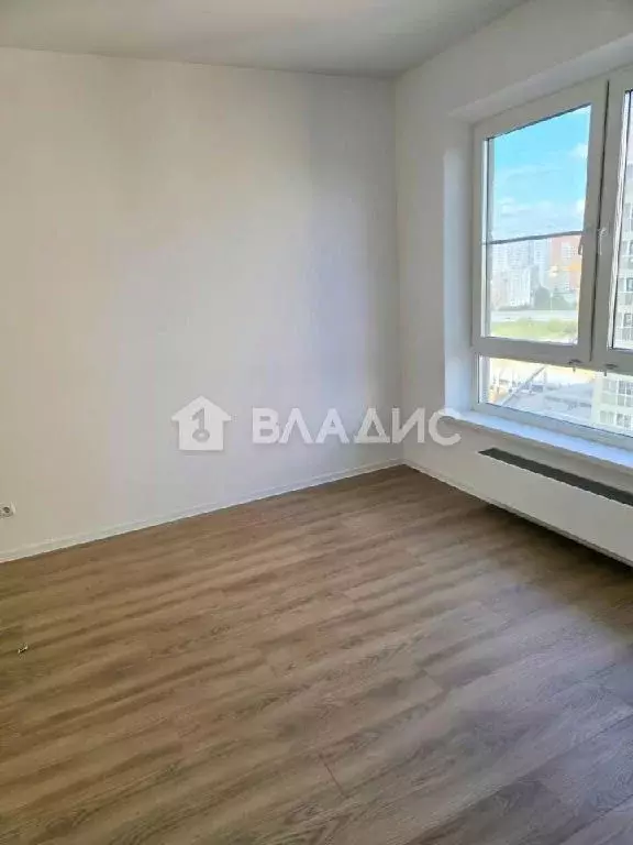Продается 3-комнатная квартира - Фото 1