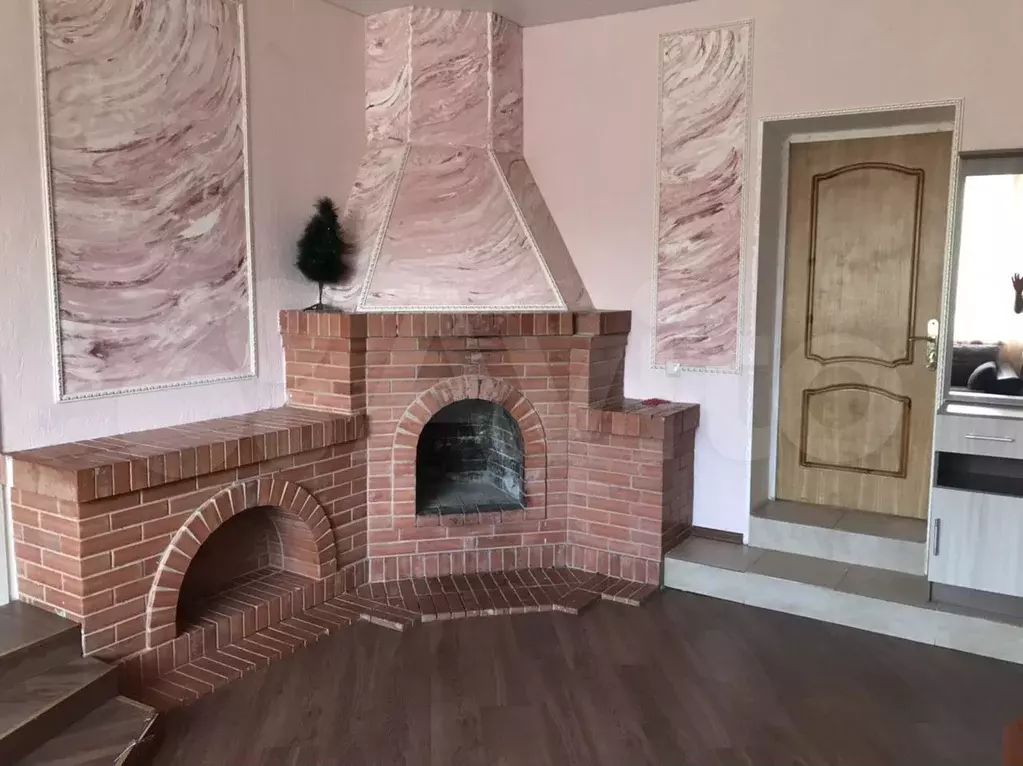 2-к. квартира, 60 м, 1/3 эт. - Фото 1