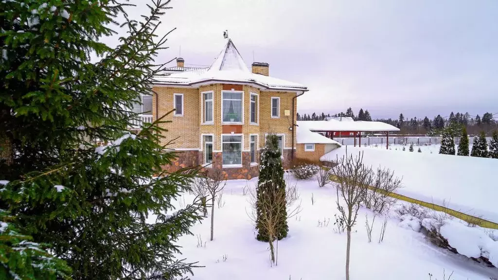 Дом в Ленинградская область, Гатчинский муниципальный округ, с. ... - Фото 1