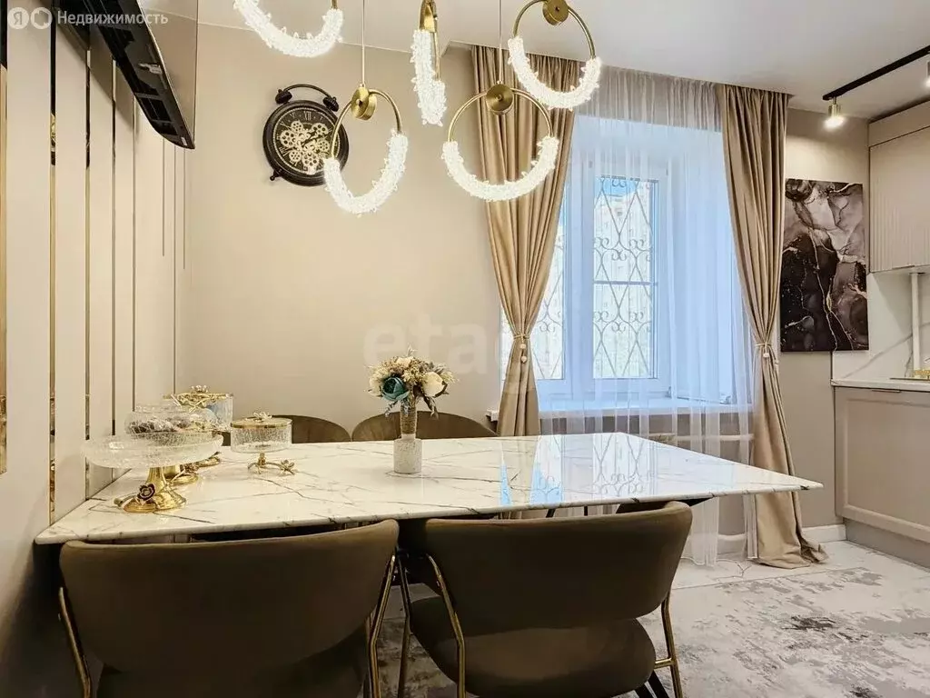 2-комнатная квартира: Череповец, Октябрьский проспект, 49 (72.8 м) - Фото 2