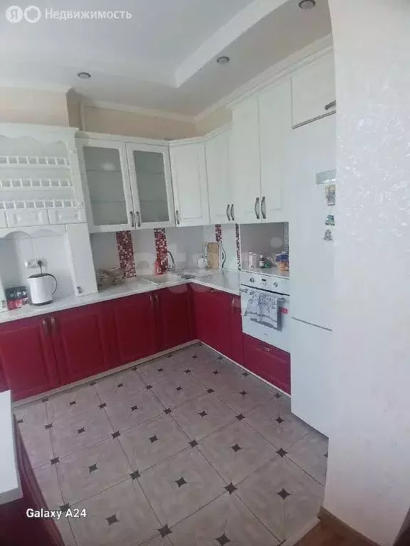 3-комнатная квартира: Ярославль, улица Чкалова, 28/21 (87.3 м) - Фото 0