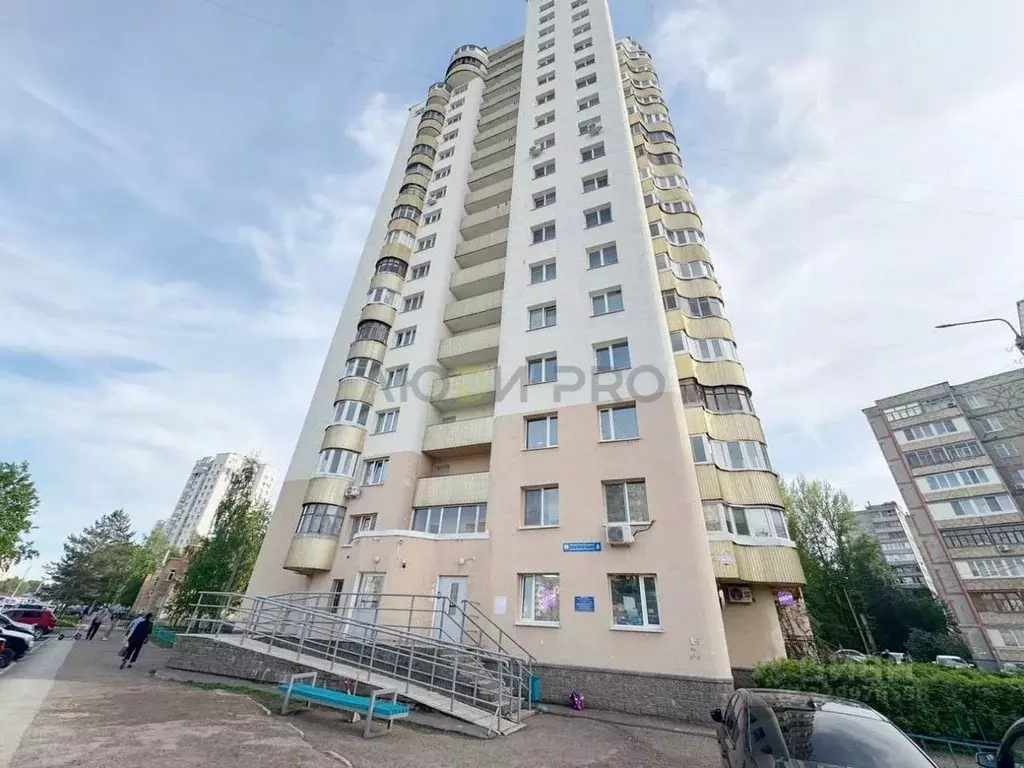 3-к кв. Башкортостан, Уфа ул. Максима Рыльского, 8 (78.8 м) - Фото 1