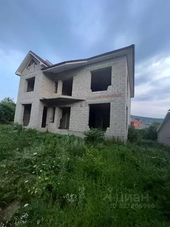 Дом в Кабардино-Балкария, Нальчик ул. Атажукина (412 м) - Фото 0
