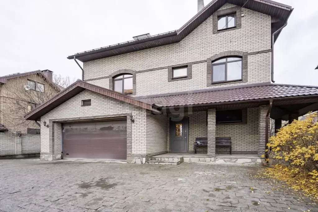 Дом в Пермский край, Пермь ул. Художника Зеленина, 3 (450 м) - Фото 1