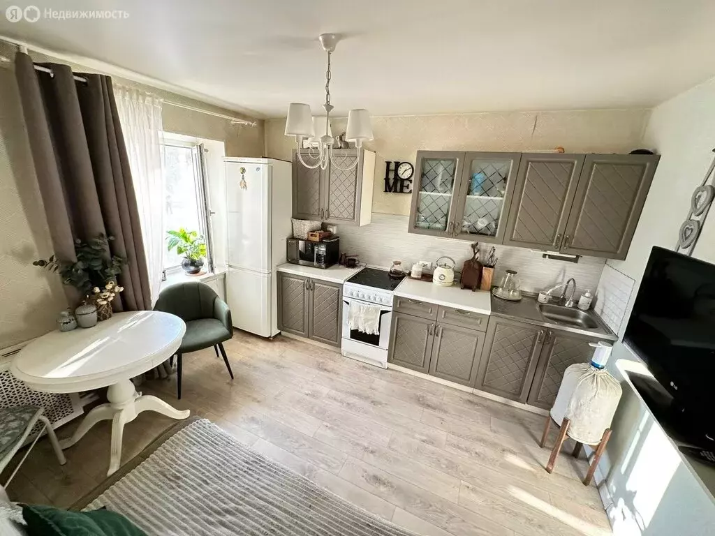 2-комнатная квартира: Череповец, улица Краснодонцев, 22 (43.1 м) - Фото 1