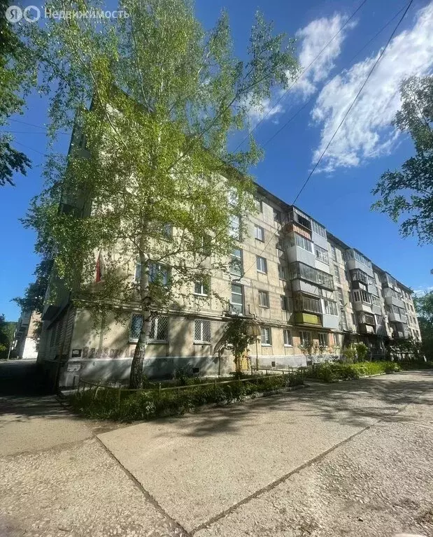 3-комнатная квартира: Златоуст, улица Шишкина, 15 (62 м) - Фото 2