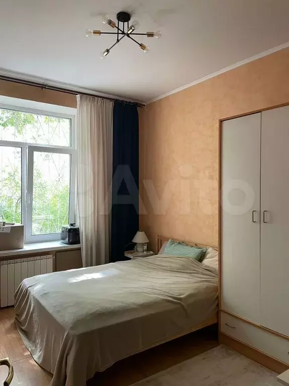 Комната 14 м в 3-к., 1/5 эт. - Фото 1
