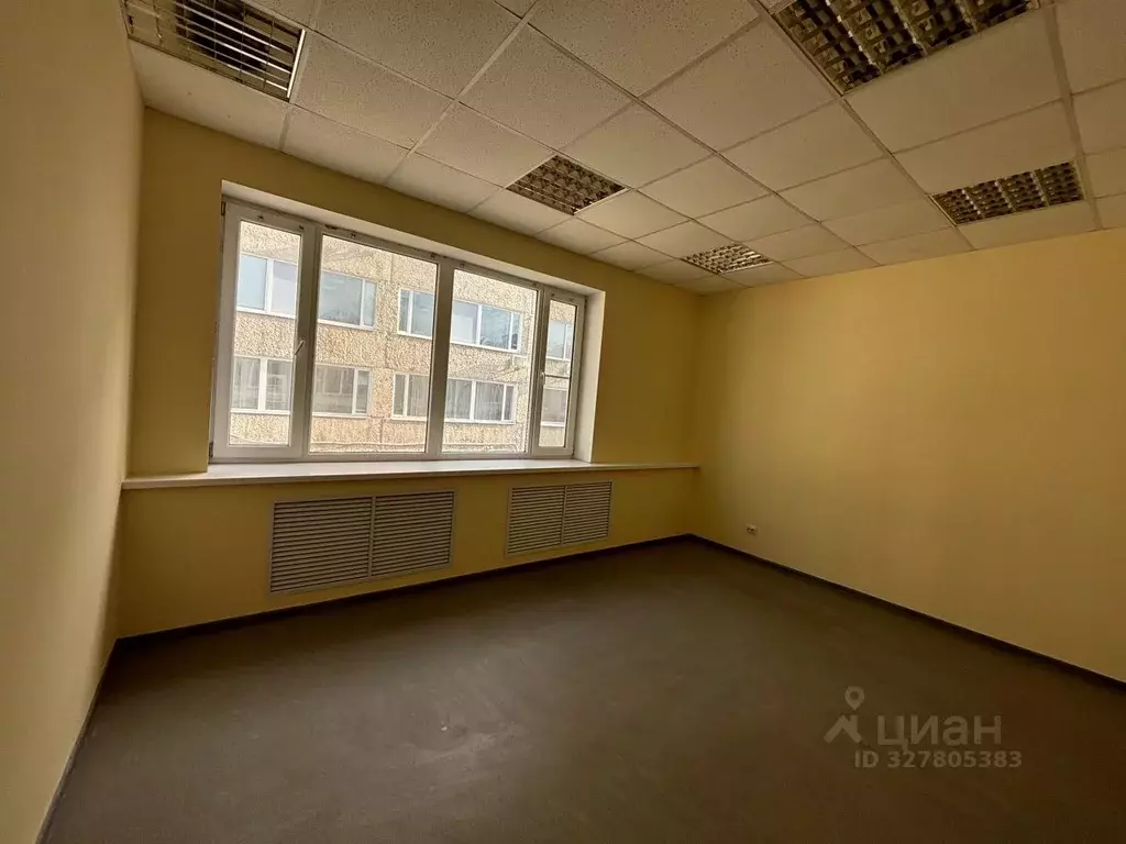 Офис в Коми, Сыктывкар ул. Ленина, 48 (17 м) - Фото 1