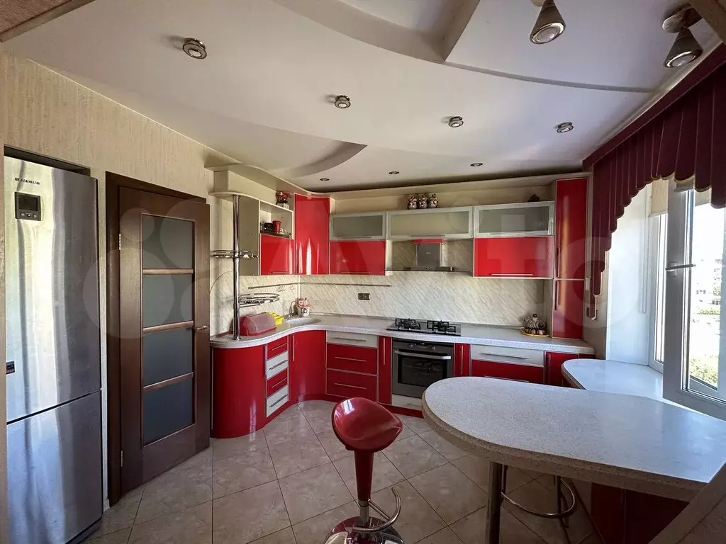 3-к. квартира, 68 м, 4/5 эт. - Фото 0