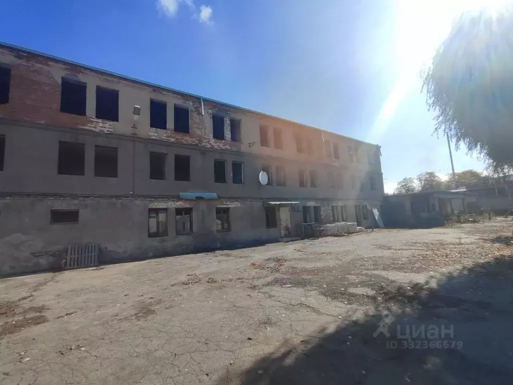 Производственное помещение в Северная Осетия, Владикавказ Черменское ... - Фото 1