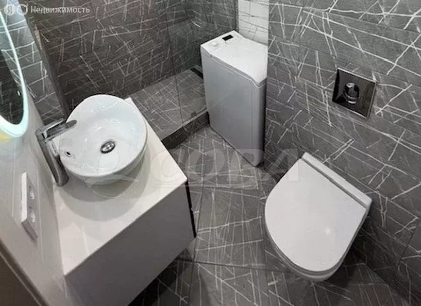 2-комнатная квартира: Тюмень, улица Республики, 6А (44 м) - Фото 1