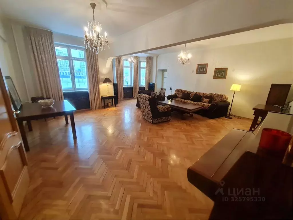 3-к кв. Москва ул. Хамовнический Вал, 2 (127.0 м) - Фото 1