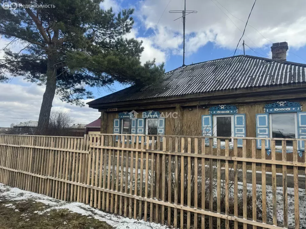 Дом в Ужур, Школьная улица, 22 (48.7 м) - Фото 0