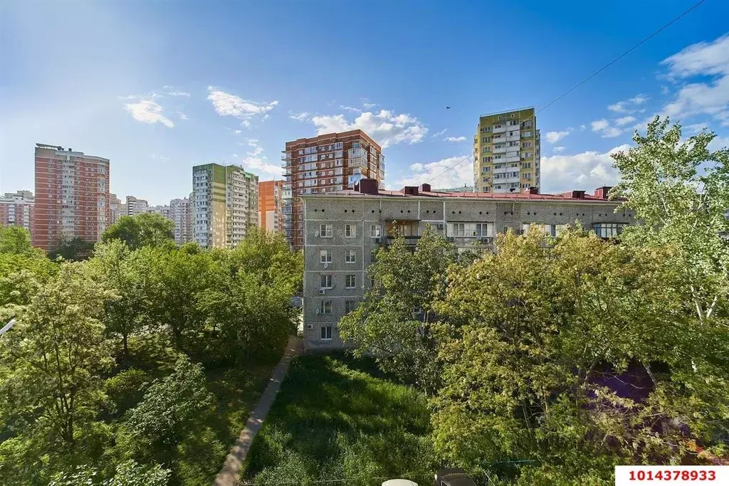 3-к кв. Краснодарский край, Краснодар ул. Имени Калинина (68.0 м) - Фото 0