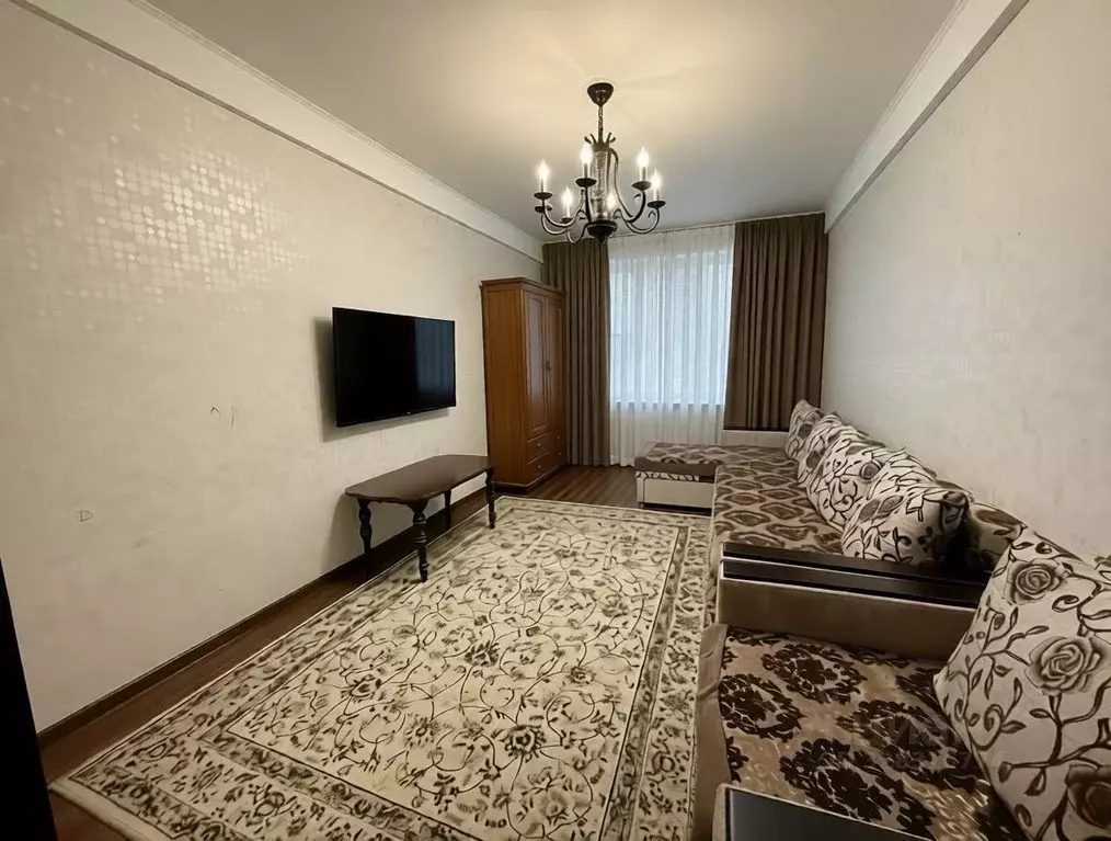 2-к кв. Дагестан, Махачкала ул. Юсупа Акаева, 1 (50.0 м) - Фото 1