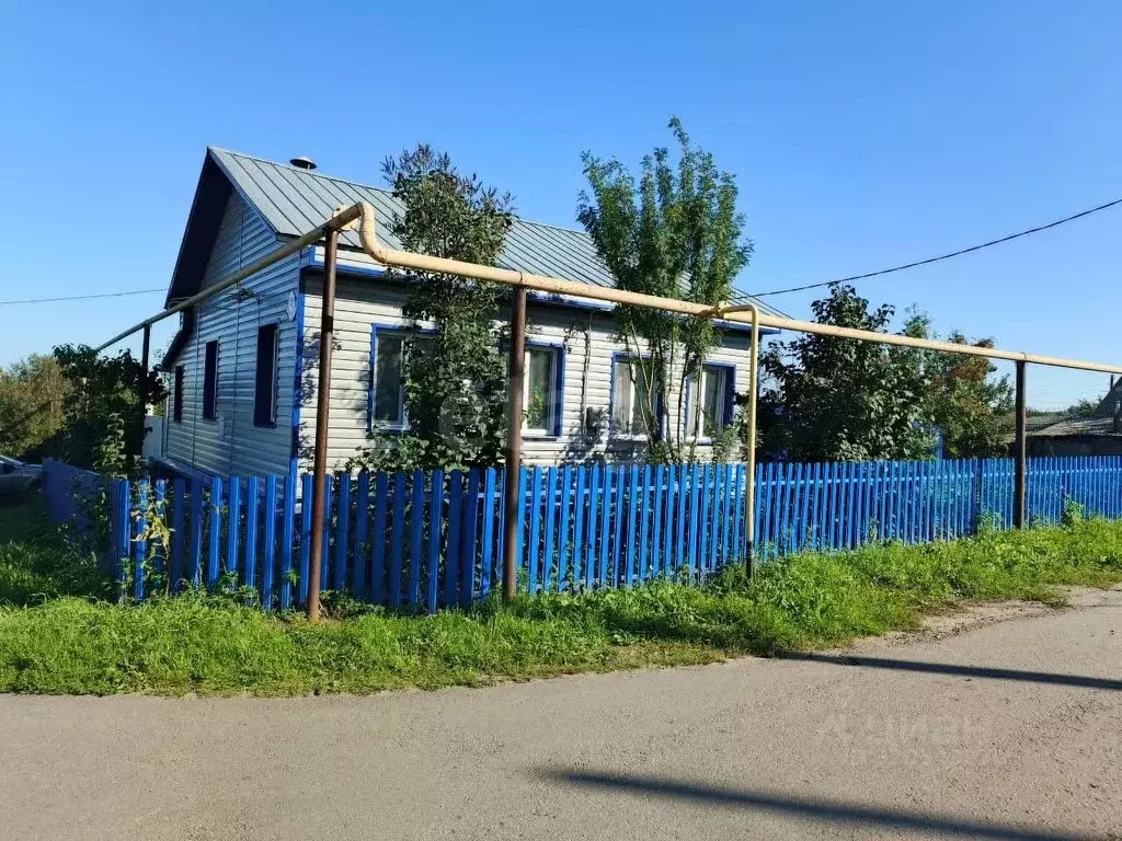 Дом в Курганская область, Шадринский муниципальный округ, с. ... - Фото 1