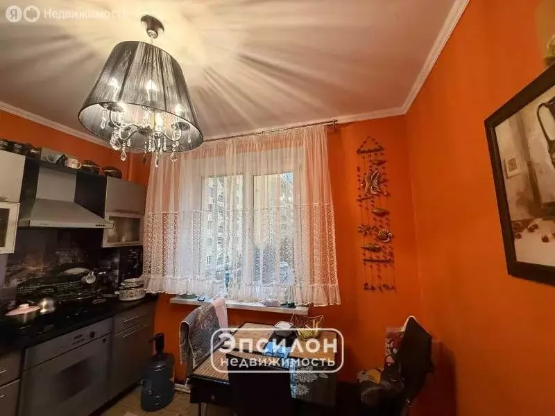 2-комнатная квартира: Курск, проспект Хрущёва, 32 (58.2 м) - Фото 1