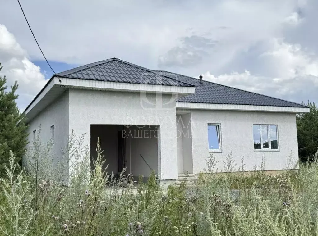 Дом в Свердловская область, Белоярский муниципальный округ, пос. ... - Фото 1