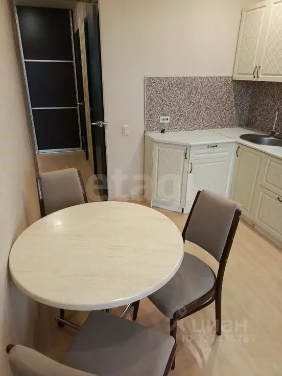 1-к кв. Кировская область, Киров Солнечная ул., 45 (38.0 м) - Фото 2