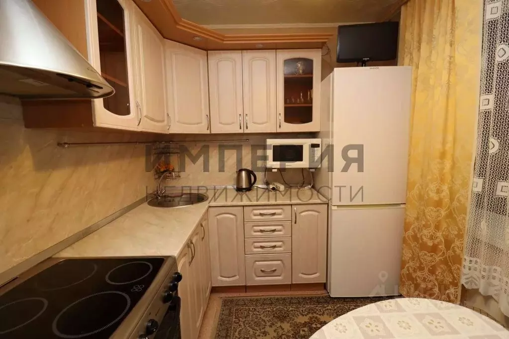 2-к кв. Магаданская область, Магадан ул. Гагарина, 50 (50.1 м) - Фото 0