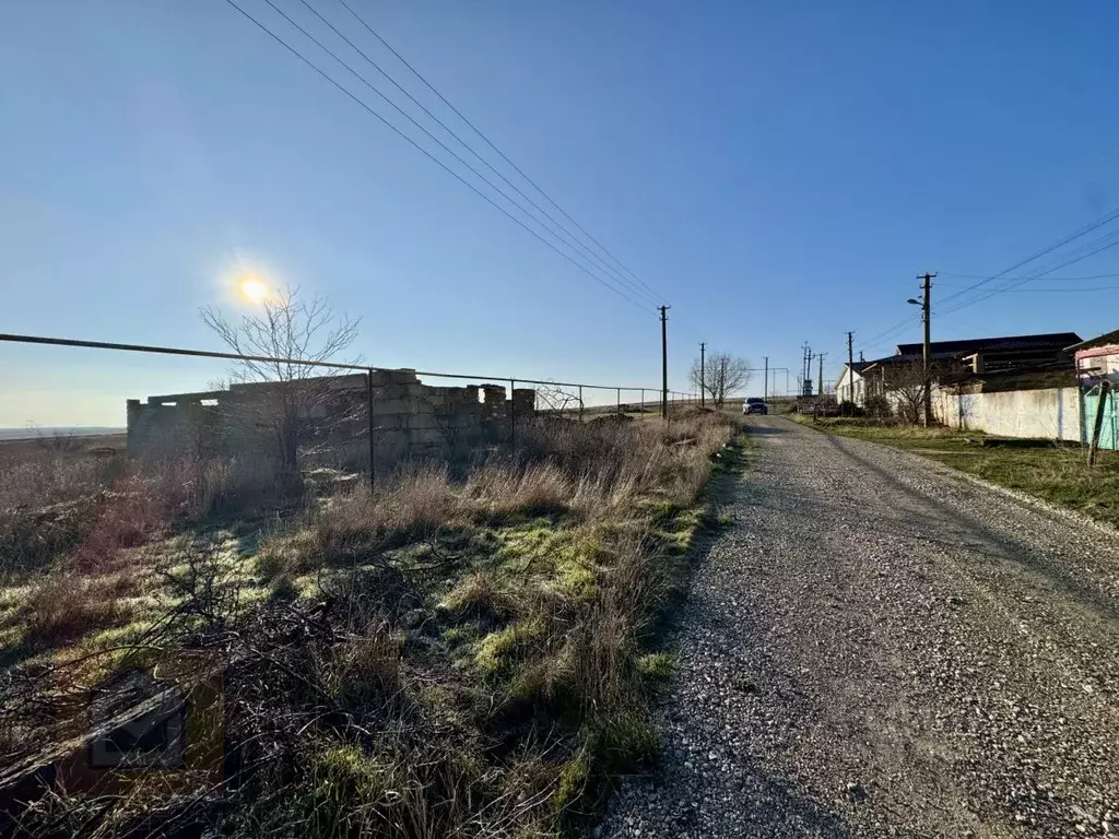 Участок в Крым, Сакский район, с. Митяево ул. Алиме Абденнановой, 2 ... - Фото 0