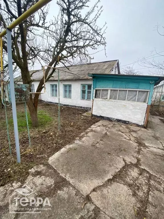 Дом в Крым, Черноморский район, с. Далекое ул. Советская (49 м) - Фото 1