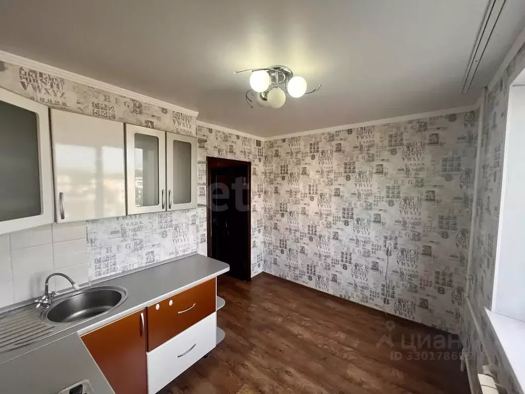 1-к кв. Белгородская область, Старый Оскол ул. Хмелева, 5 (37.2 м) - Фото 1