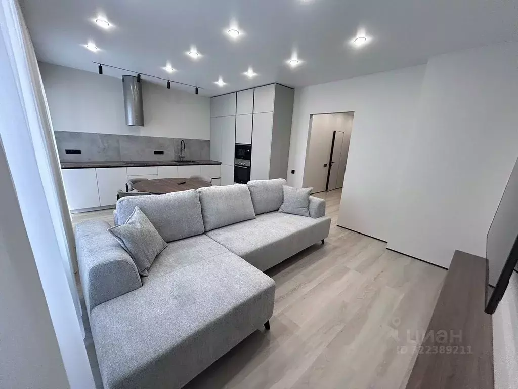 2-к кв. Татарстан, Казань ул. Аделя Кутуя, 100 (52.7 м) - Фото 1