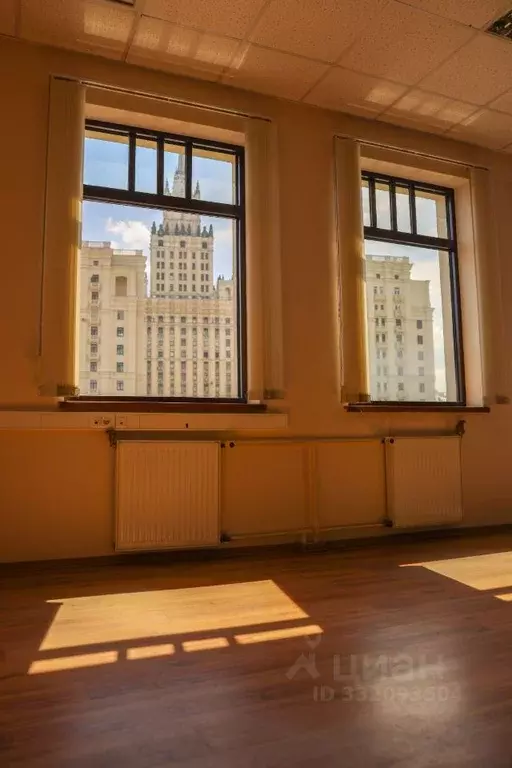 Помещение свободного назначения в Москва Каланчевская ул., 13 (635 м) - Фото 1