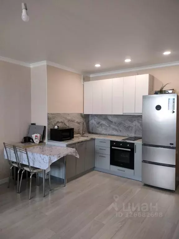 Студия Челябинская область, Челябинск ул. Братьев Кашириных, 119 (41.0 ... - Фото 0