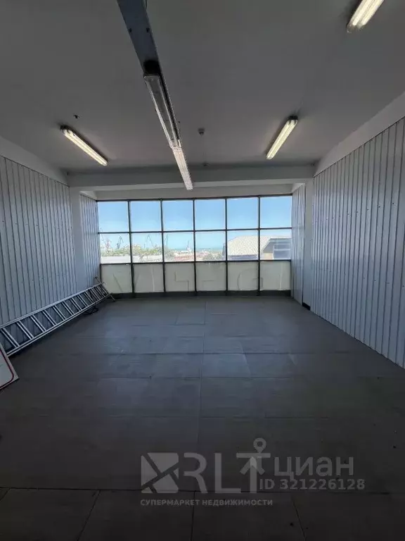 Помещение свободного назначения в Дагестан, Махачкала ул. Эмирова, 10 ... - Фото 0