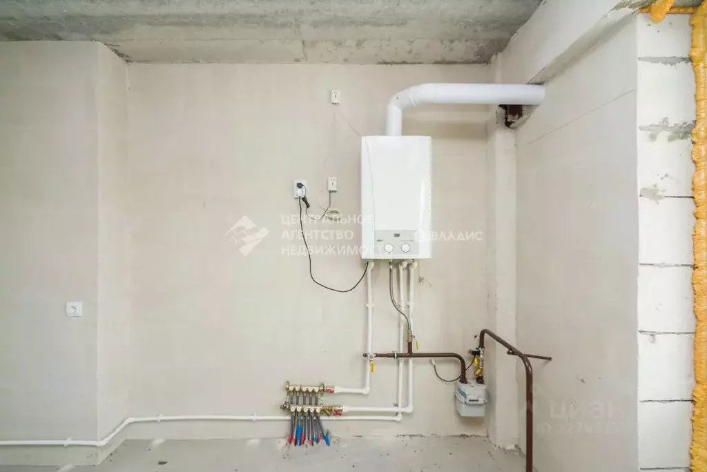 3-к кв. Рязанская область, Рязанский муниципальный округ, с. Дядьково ... - Фото 1