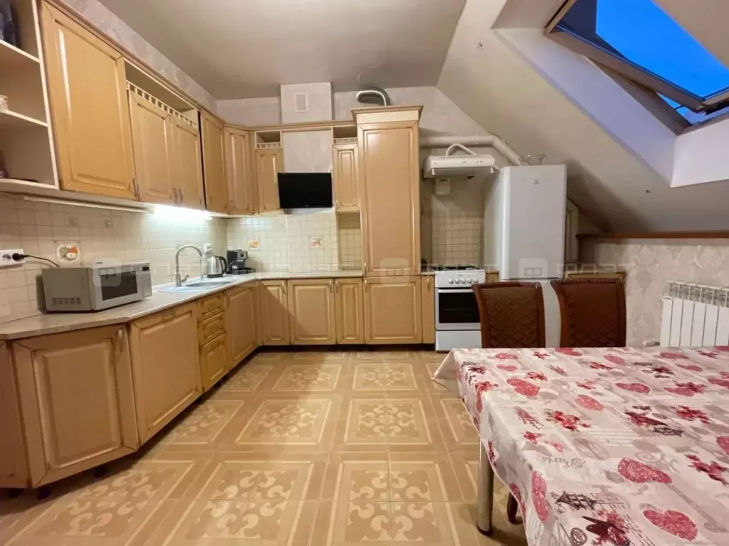 2-к кв. Татарстан, Казань ул. Фатыха Карима, 27 (114.0 м) - Фото 0