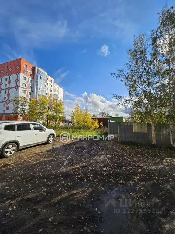 Дом в Ханты-Мансийский АО, Сургутский район, Белый Яр пгт ул. Сайма ... - Фото 1