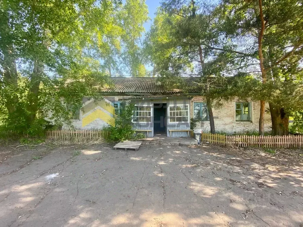 Дом в Омская область, Любинский район, с. Любино-Малороссы ул. ... - Фото 0