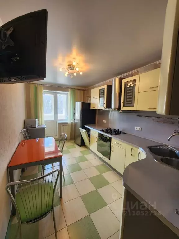 2-к кв. Саратовская область, Саратов Рабочая ул., 62/68 (66.0 м) - Фото 2