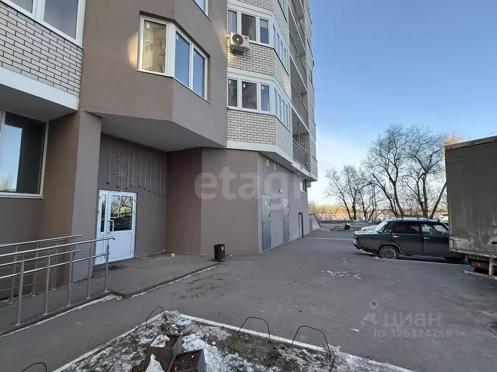 2-к кв. Саратовская область, Энгельс Трудовая ул., 12/7 (66.7 м) - Фото 0