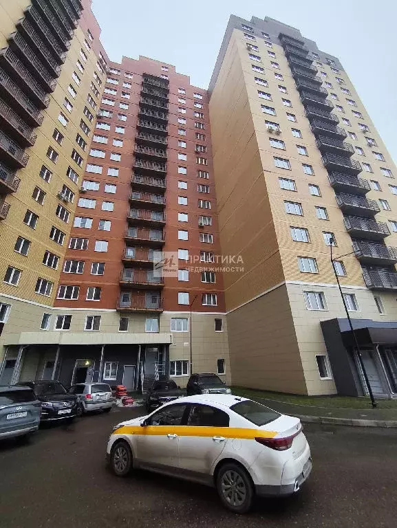 Продается 3-комнатная квартира - Фото 2