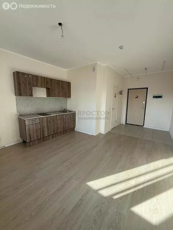 Квартира-студия: посёлок городского типа Мирный, Крымская улица, 8 ... - Фото 1