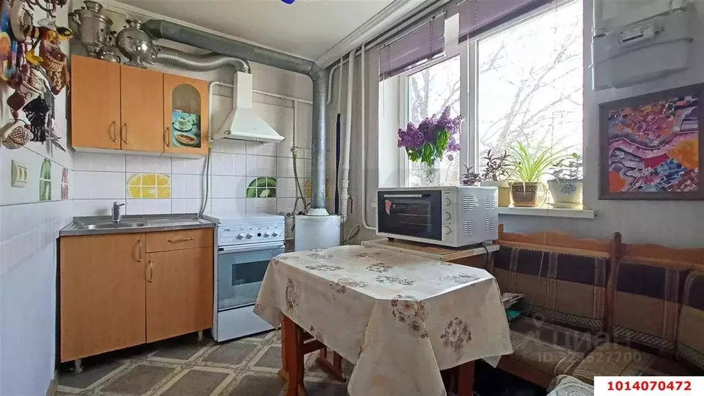 2-к кв. Краснодарский край, Краснодар Российская ул. (42.8 м) - Фото 1