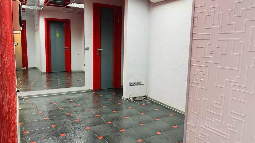 Офис в Тверская область, Тверь ул. Горького, 108 (70 м) - Фото 1