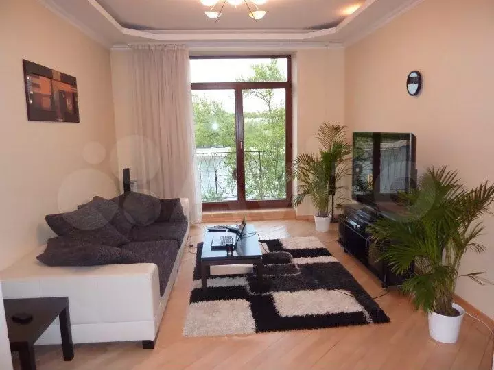 3-к. квартира, 100 м, 5/8 эт. - Фото 0